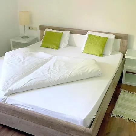 Areit - Budget Apartman Zell am See